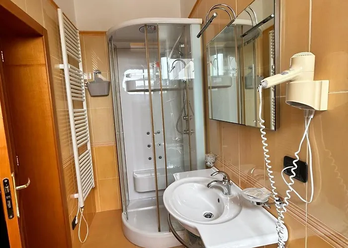 Costa Blu מלון 3*