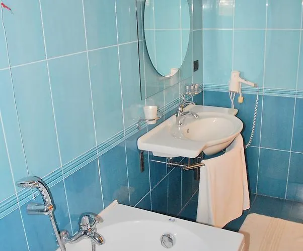 מלון Costa Blu 3*